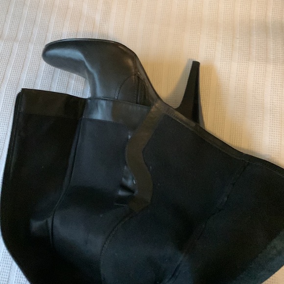 Leather boots - Picture 3 of 5